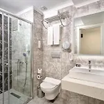 Grand Uysal & 아파트호텔 3*