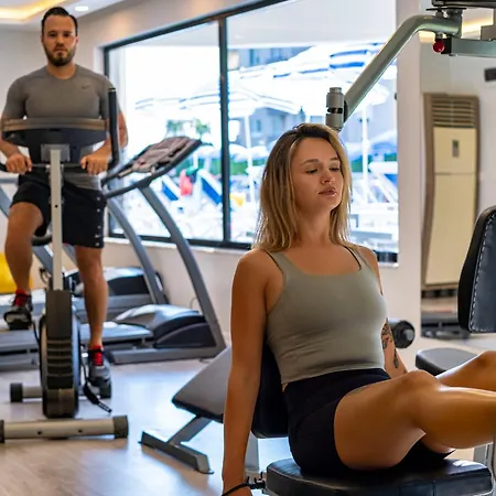 Grand Uysal & Lägenhetshotell Alanya