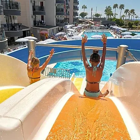 Aparthotel Grand Uysal & 3*