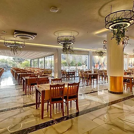 Aparthotel Grand Uysal &