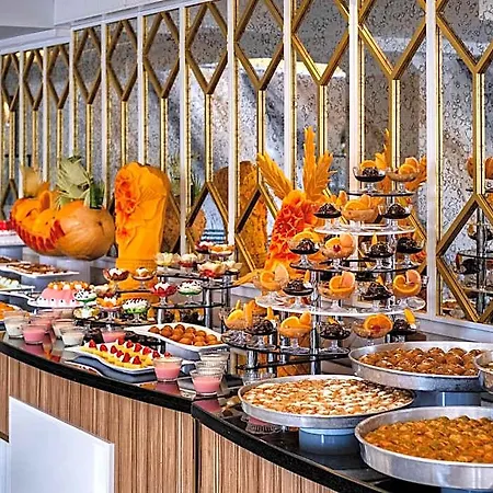 Grand Uysal &