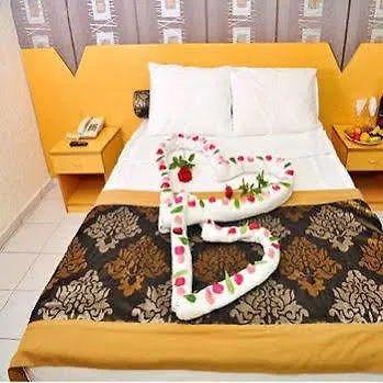 Grand Uysal & Hotel de apartamente Alanya