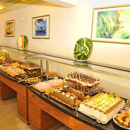 Aparthotel Grand Uysal &
