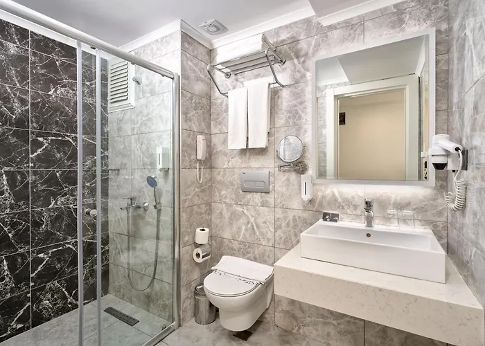 Grand Uysal & Lägenhetshotell 3*