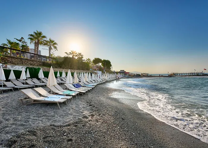 Grand Uysal & Lägenhetshotell