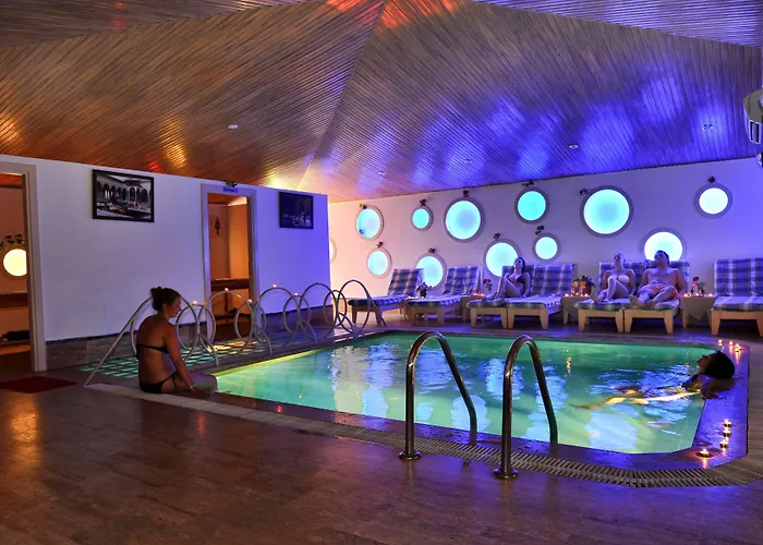 Lägenhetshotell Grand Uysal & 3*