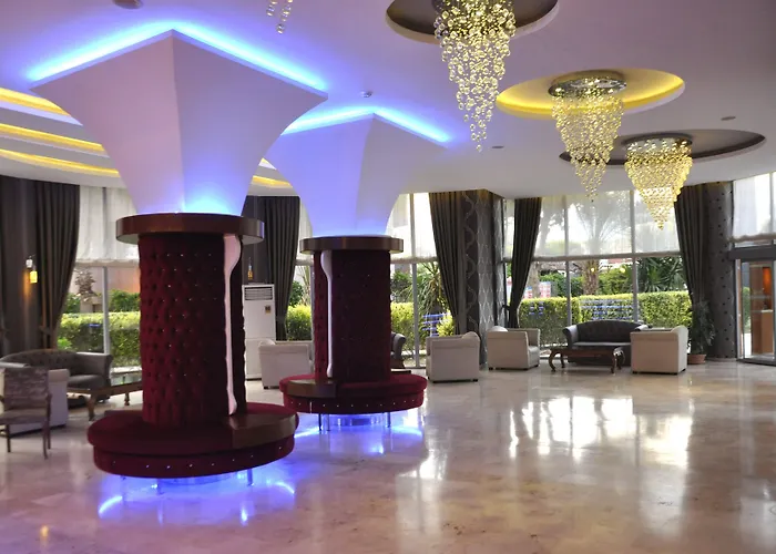 Grand Uysal & 3*
